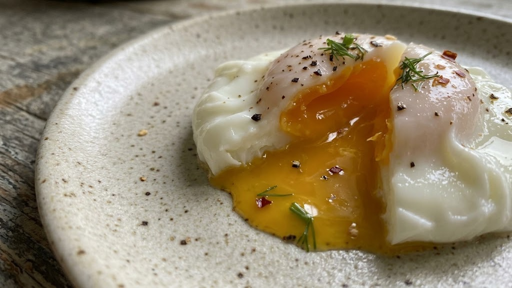 How to Make Delia Smith Poached Eggs Recipe